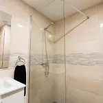 아파트 Cozy With Fantastic Sea View 로스 레알레호스